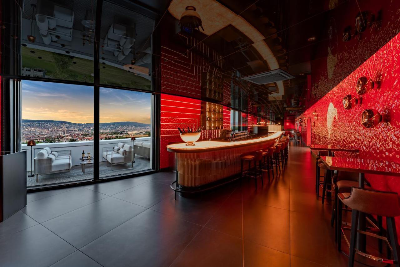 Five Zurich - Luxury City Resort ภายนอก รูปภาพ Skyline Bar